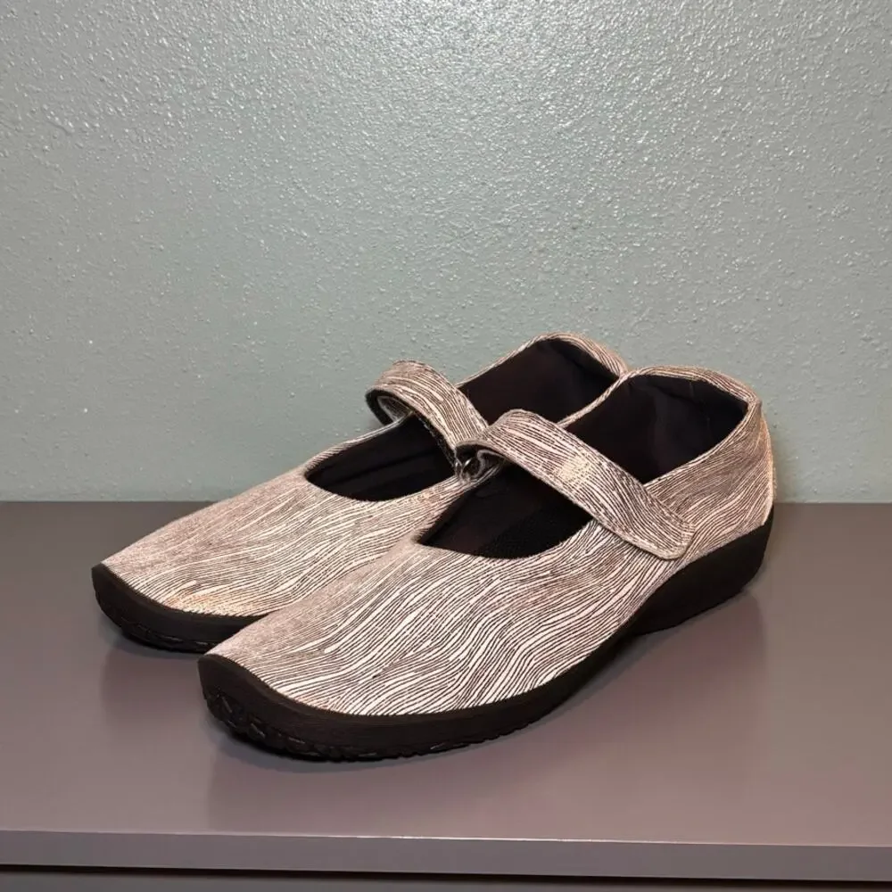Arcopedico LTech Womens Size 40 US 9.5 Metallic Bronze Mary Jane Comfort Flats
